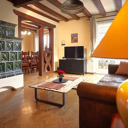 Maison 140m2 Au Calme - Beau Jardin - A 15mn A Pied Du Centre-ville De Сasa de vacaciones