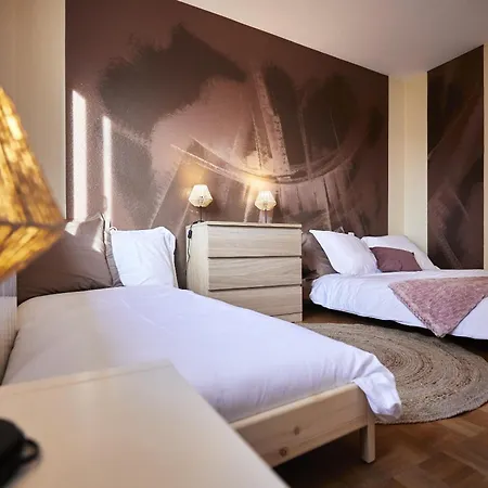 Maison 140m2 Au Calme - Beau Jardin - à 15mn à Pied Du Centre-ville De *